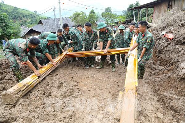 Nỗ lực khắc phục hậu quả mưa lũ ở Tìa Dình, Điện Biên