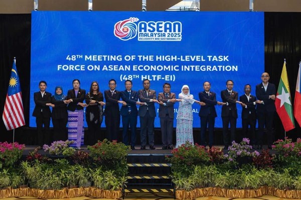Việt Nam đóng góp định hướng phát triển ASEAN sau 2025 tại HLTF-EI 48