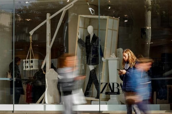 Anh cấm các quảng cáo của Zara có hình ảnh người mẫu quá gầy