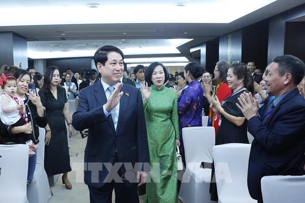 Chủ tịch nước Lương Cường gặp mặt cộng đồng người Việt Nam tại Angola