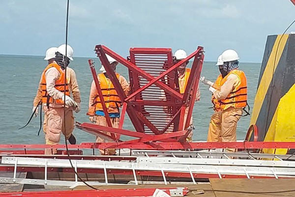 EVNNPT tăng cường lực lượng, tiếp sức cho dự án cấp điện ra Côn Đảo