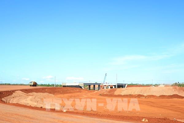 Đắk Lắk chỉ đạo đẩy nhanh tiến độ các dự án giao thông trọng điểm sau phản ánh của TTXVN