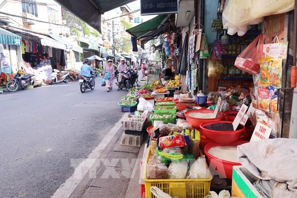 Hà Nội tăng cường xử lý chợ "cóc"