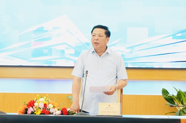 Bộ Xây dựng ưu tiên giải quyết thủ tục hành chính cho người dân, doanh nghiệp