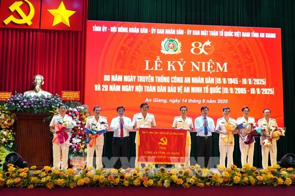 Thế trận lòng dân – Lá chắn an ninh nơi biên cương