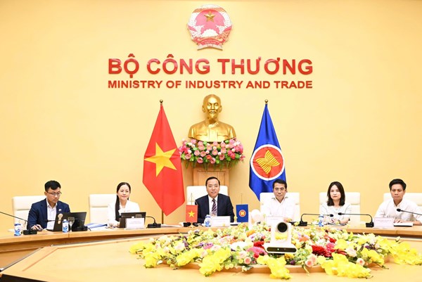 Hơn 12 tỷ USD từ ADB và WB thúc đẩy lưới điện ASEAN và năng lượng tái tạo