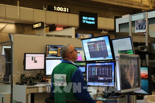 Vượt sóng lạm phát và lãi suất, Phố Wall khép lại tuần tăng điểm