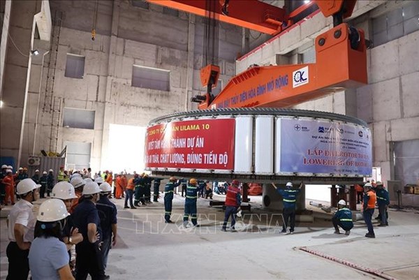 Chạy không tải thành công tổ máy số 1 dự án nhà máy thuỷ điện Hoà Bình mở rộng