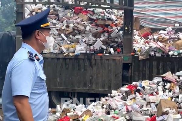 Tiêu huỷ hơn 91.000 sản phẩm mỹ phẩm vi phạm, thu nộp ngân sách trên 350 triệu đồng