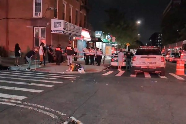 Xả súng tại hộp đêm ở New York (Mỹ), nhiều người thương vong