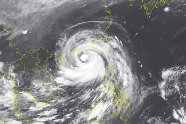 Đề phòng bão, áp thấp nhiệt đới xuất hiện trên Biển Đông