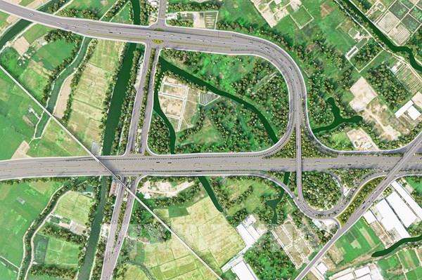 Cam kết cho tương lai và "cú hích" hạ tầng