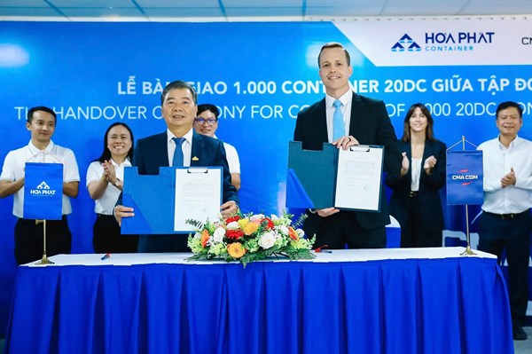 Hòa Phát bàn giao 1.000 container cho hãng tàu Top 3 thế giới