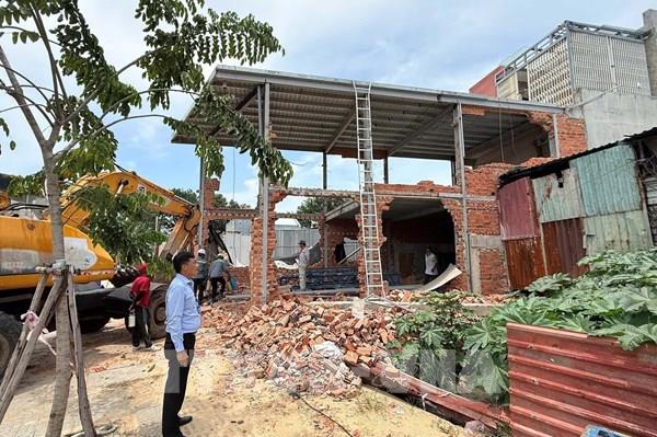 Thành phố Hồ Chí Minh xử lý dứt điểm các công trình xây dựng trái phép