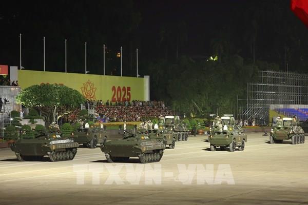 Tổng hợp luyện diễu binh, diễu hành lần thứ nhất của sự kiện A80