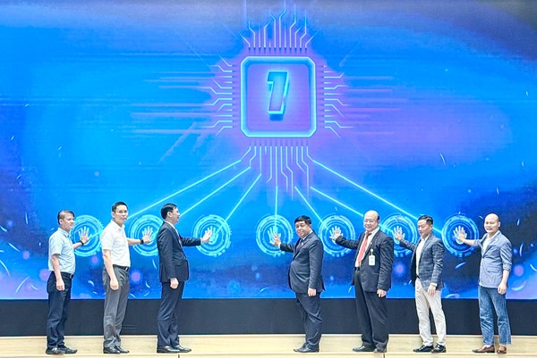 Phó Thủ tướng: Cần sớm nhân rộng mô hình “Học viện AI Việt Nam” trên toàn quốc