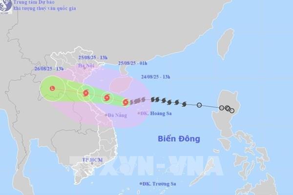 Bão số 5 giật cấp 15 và có khả năng mạnh thêm