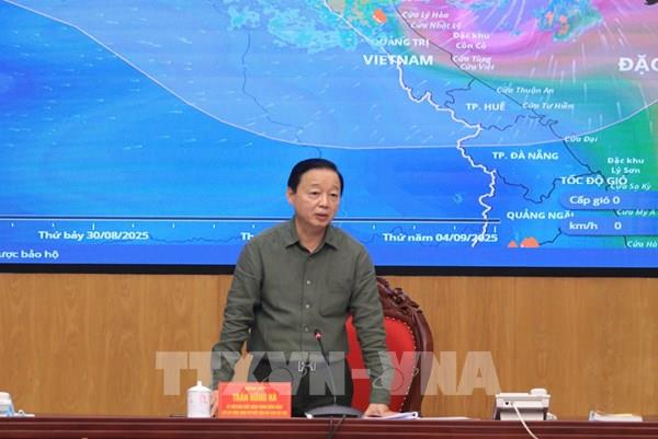 Phó Thủ tướng: Người dân vùng bão ảnh hưởng không ra đường từ 11 giờ đến 18 giờ ngày 25/8