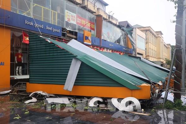 Nghệ An ngổn ngang sau cơn bão số 5