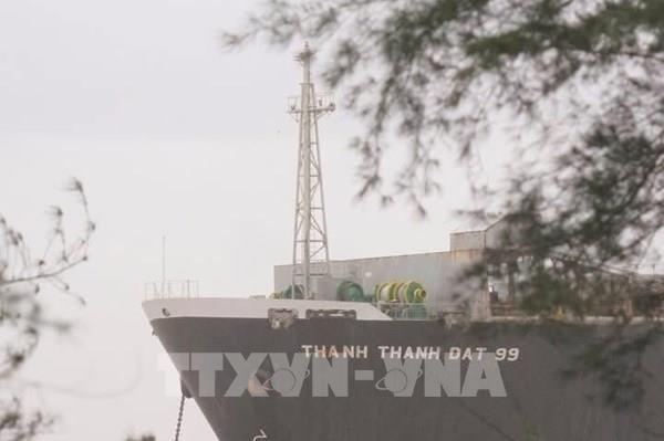 Tàu hàng 23.000 tấn trôi dạt vào vùng biển Thanh Hóa