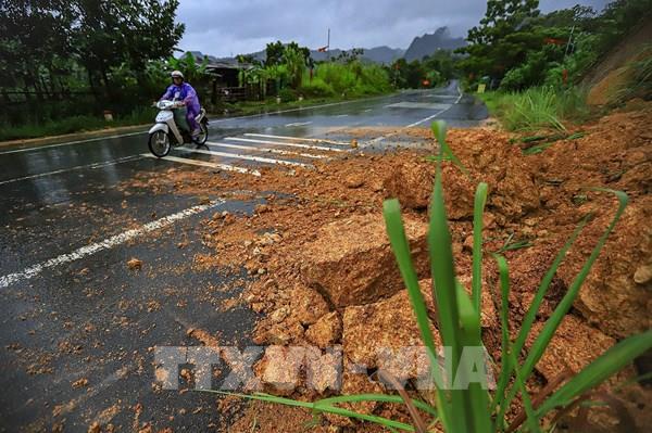 Mưa lớn - nguy cơ lũ quét, sạt lở đất ở 7 tỉnh thuộc khu vực Bắc Bộ và Trung Bộ