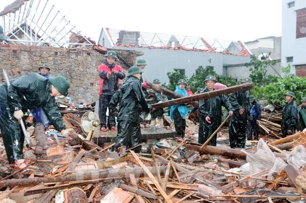 Ninh Bình khắc phục hậu quả bão số 5 và ứng phó mưa lũ sau bão
