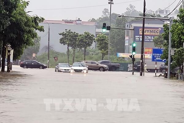 Mưa lớn gây ngập lụt nhiều nơi ở Quảng Ninh