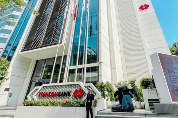 Techcombank được S&P nâng xếp hạng tín nhiệm lên mức BB