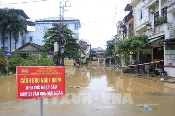 Nước sông Hồng rút chậm, nhiều hộ dân ở Lào Cai bị ảnh hưởng