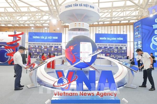 Triển lãm thành tựu đất nước: Các cơ quan báo chí thu hút khách tham quan với nhiều trải nghiệm hấp dẫn