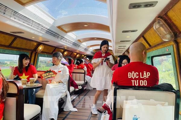 Du lịch "chuyển động" cùng đường sắt