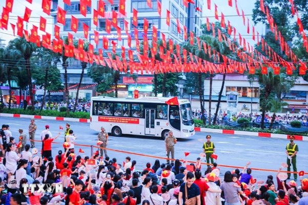 Hà Nội trọng thị đón các đoàn đại biểu về dự kỷ niệm 80 năm Quốc khánh 2/9