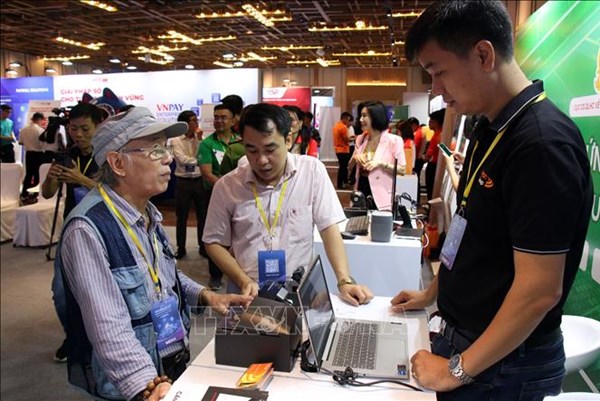 Ba nhà “bắt tay” làm sản phẩm công nghệ chung