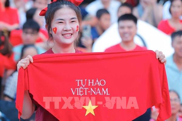 Đi trong ánh bình minh rạng ngời của Tổ quốc