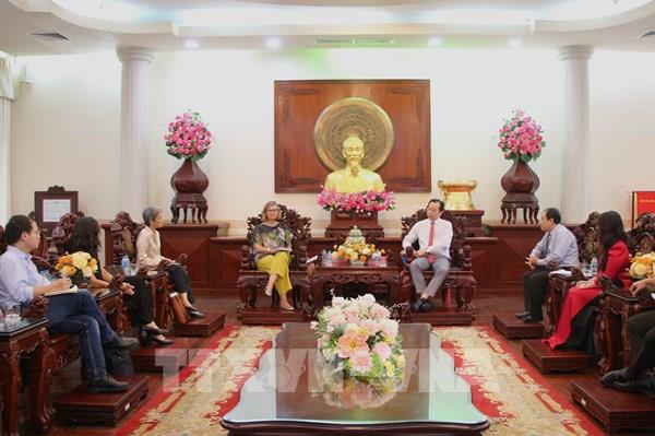 Đặc sản miền Tây chinh phục thị trường Canada