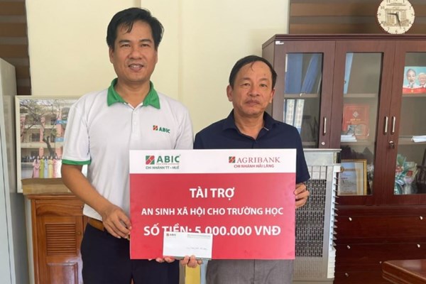 Bảo hiểm Agribank đồng hành cùng các trường học tại tỉnh Quảng Trị