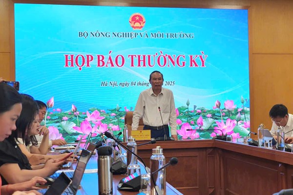 Dịch bệnh phức tạp, ngành nông nghiệp tập trung khôi phục sản xuất chăn nuôi, giữ đà tăng trưởng