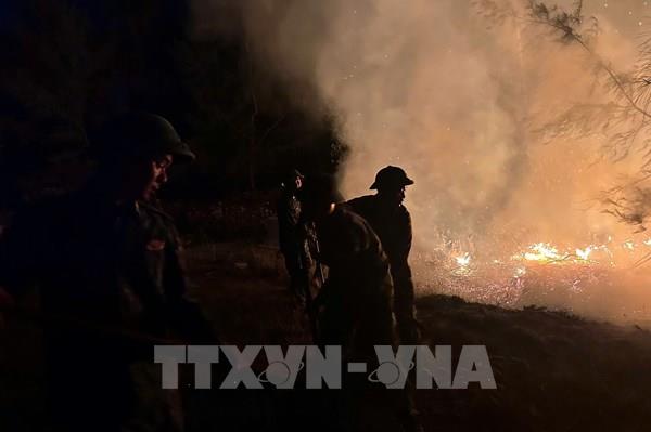 Dập tắt vụ cháy rừng ở Huế, phát hiện thi thể một người đàn ông