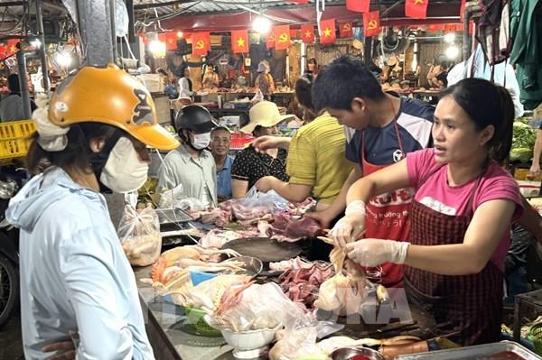 Sôi động thị trường cúng Rằm tháng 7