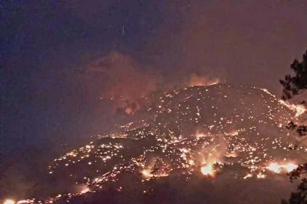 Cháy rừng trên núi Rồng, tỉnh Nghệ An