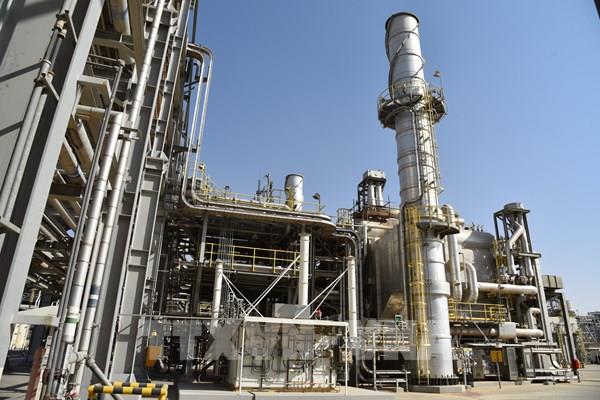 OPEC+ nhất trí tiếp tục tăng sản lượng dầu mỏ