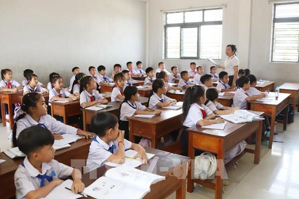 Giữ gìn và lan tỏa tiếng Việt nơi đất bạn Lào