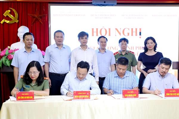 Đẩy mạnh phối hợp công tác thông tin, tuyên truyền giữa tỉnh Hưng Yên và Thông tấn xã Việt Nam
