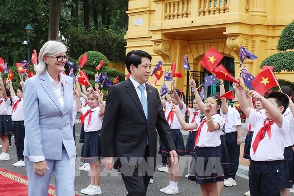 Chủ tịch nước Lương Cường chủ trì lễ đón cấp Nhà nước Toàn quyền Australia