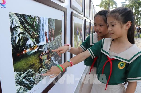 Quảng bá hình ảnh Việt Nam qua ống kính nhiếp ảnh