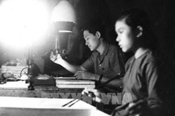 Thông tấn xã Việt Nam không ngừng lớn mạnh giữa chiến trường