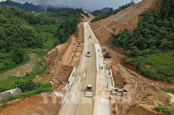 Thi đua 100 ngày đêm thông tuyến cao tốc Hữu Nghị - Chi Lăng và Đồng Đăng – Trà Lĩnh