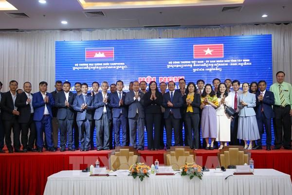 Kết nối doanh nghiệp sản xuất, phân phối và logistics Việt Nam – Campuchia