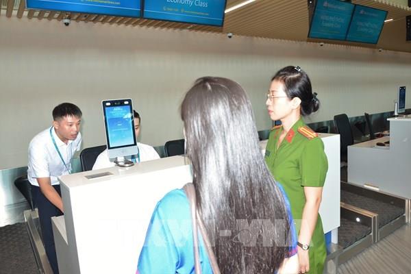 Hướng dẫn chi tiết làm thủ tục bay nội địa bằng VNeID và sinh trắc học