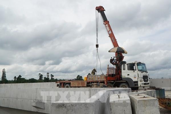 Đồng Tháp đột phá đầu tư xây dựng kết cấu hạ tầng giao thông